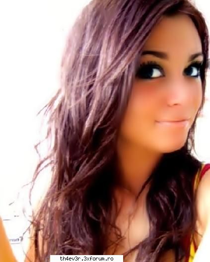 cred k se gandeste la mn=))))) :nod:  :nod: ce face acum?