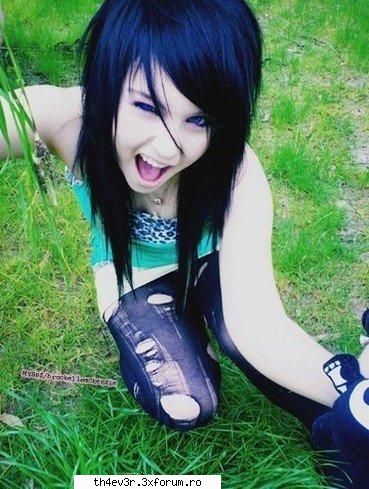 Imagini/Poze EmO - Sya'TH - Emo