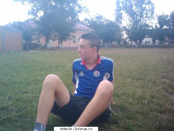 sunt cu pr meu 10 luni:d

de intelegem eram si eu na..oameni se mai cheama edi si are 17 am facut