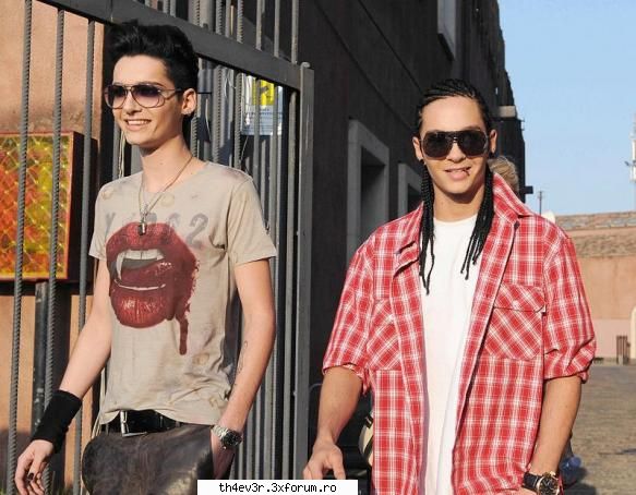 Poze cu gemenii Kaulitz - Sya'TH - > Kaulitz Twins
