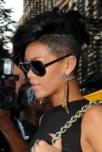 Rihanna - rihanna? my idol:) o ador..nuj..mie imi place de - Muzica