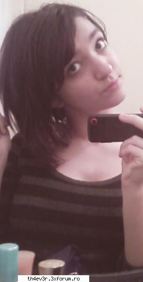 Yo, dude! - Yo, gurl! What's up? Merci pentru primire >: D< - Bine ati venit!
