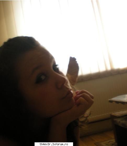 ally.on.board >:) - Bunaa.. - sunt Ally -am 16 ani -sunt din - Bine ati venit!