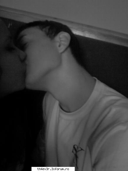 :>

amm ok:d


cu >:)