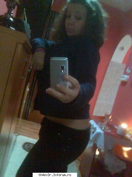 ally.on.board >:) - Ma bucur k am niste ochii ochiosi:))) :X - Bine ati venit!